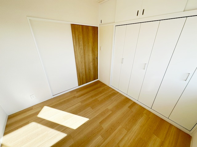 【洋室】 | エステート三島