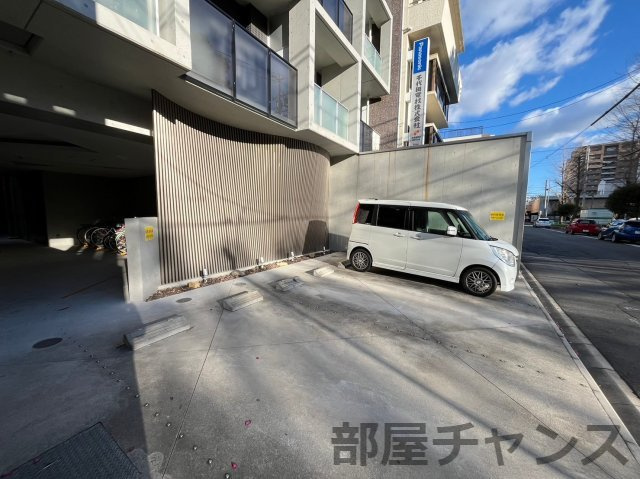 千種ライズの駐車場