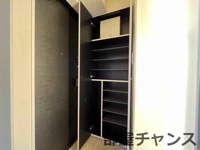 千種ライズの玄関