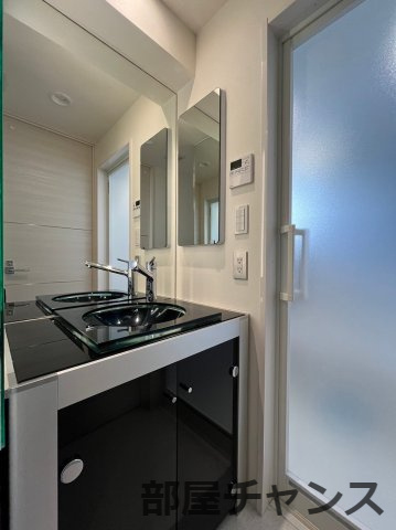 千種ライズの独立洗面台