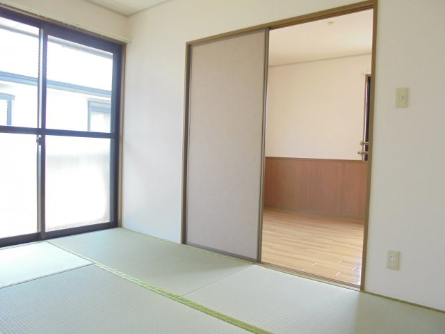 リヴィエールⅡの和室