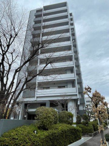 レジオン大阪城公園の外観