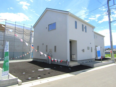 【駐車場】 | クレイドルガーデン甲府市下小河原町第1　2号棟 | カースペースがあります