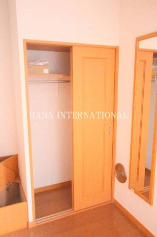 レオパレスのぼり川の収納