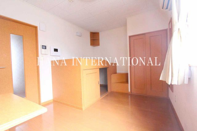 レオパレスのぼり川の居間・リビング