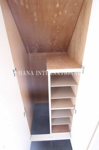 レオパレスのぼり川の玄関