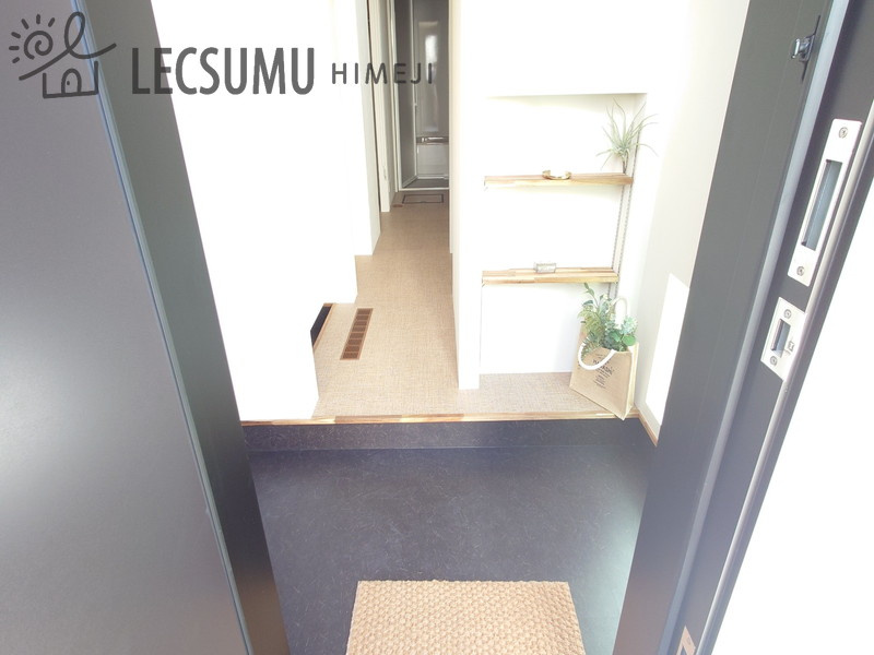 姫路市大津区天満／中古戸建の玄関