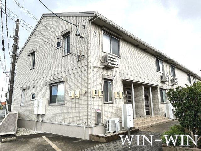 アゼリア A棟の外観