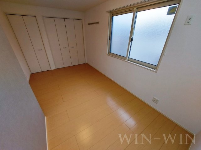 アゼリア A棟の寝室