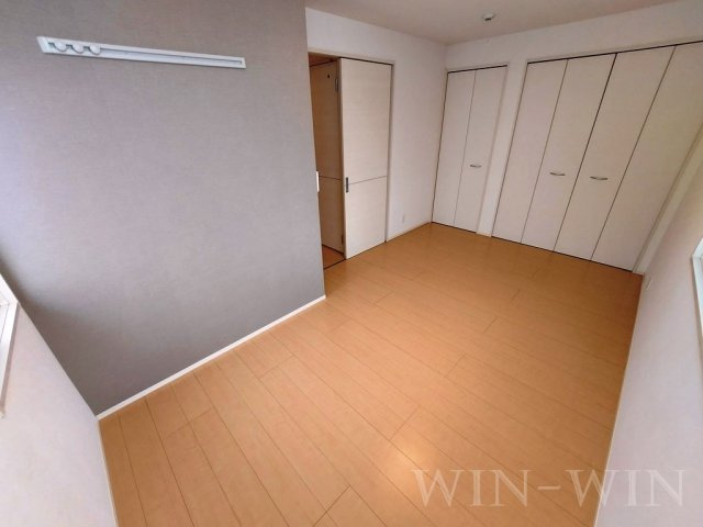 アゼリア A棟の寝室