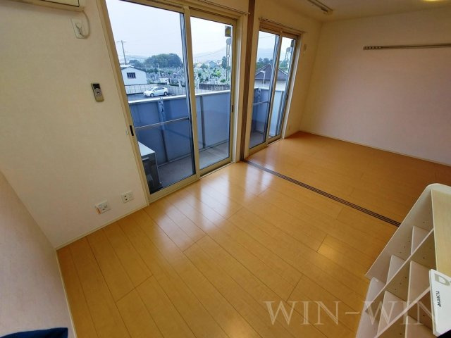 アゼリア A棟の居間・リビング