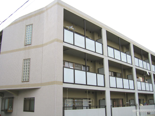 和泉市上町の賃貸マンションの外観|きれいな外観です