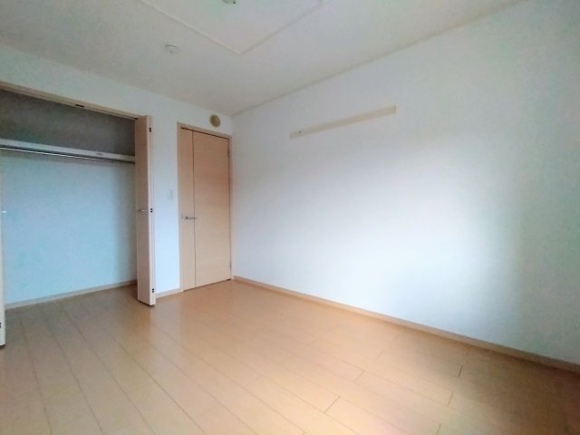 【寝室】 | コートジュネス　Ⅴ