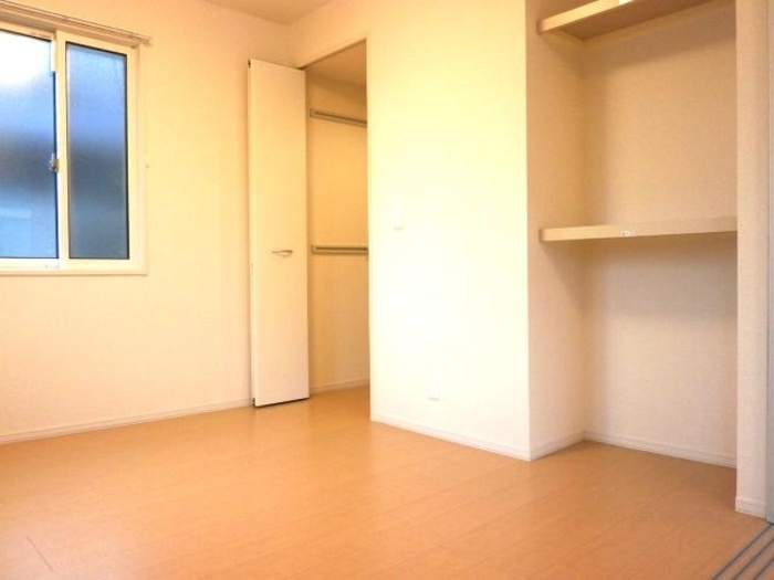 ウィットARの居間・リビング|こちらのリビングで趣味の時間をお楽しみください