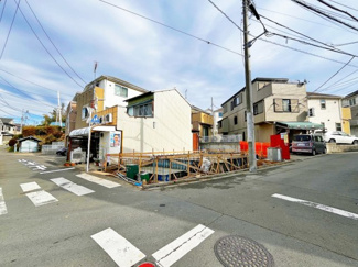 【前面道路含む現地写真】