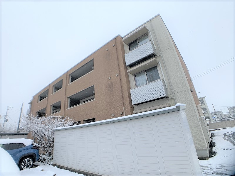 メゾンマスト盛南中央Ⅱの外観