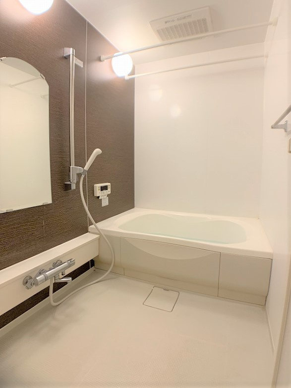 メゾンマスト盛南中央Ⅱの浴室