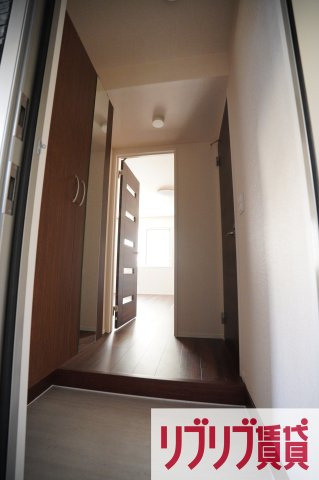 Capital Court（キャピタルコート）の玄関