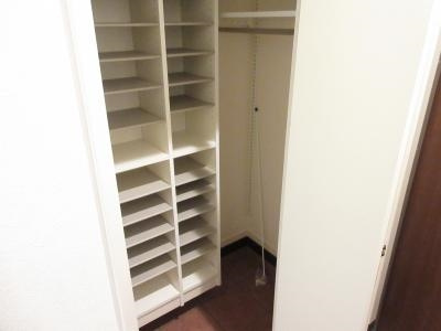 Casa dell' Albero-kaneko-釜座邸（カーサ・デッラルベーロカネコ釜座邸）の収納|シューズクローゼット