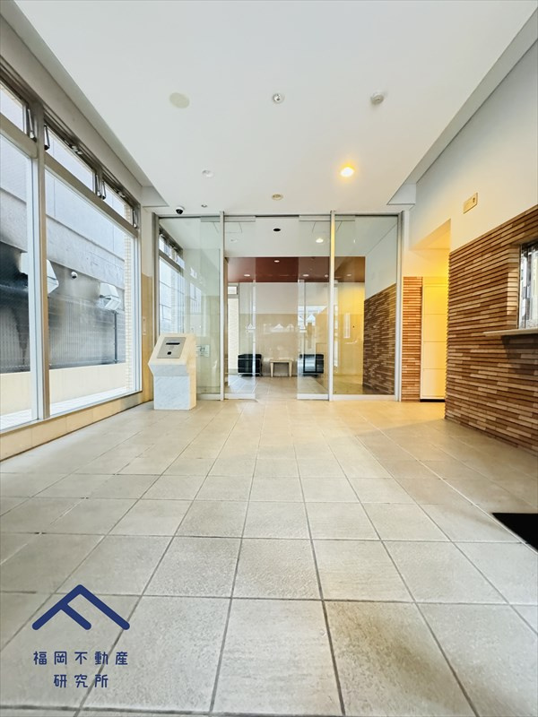 ライオンズ赤坂セントマークスのエントランス