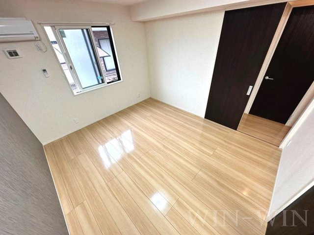 セゾン藏の洋室