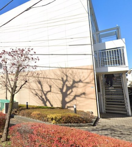 レオパレス松村のエントランス