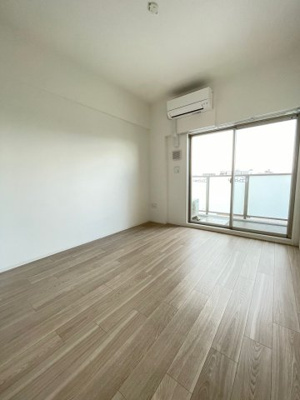 【居間・リビング】 | ●セレニテ九条リアン