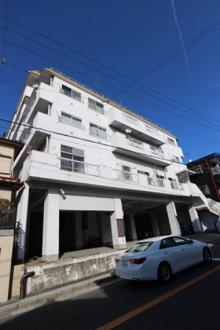 潮見ヶ丘コーポラスの外観