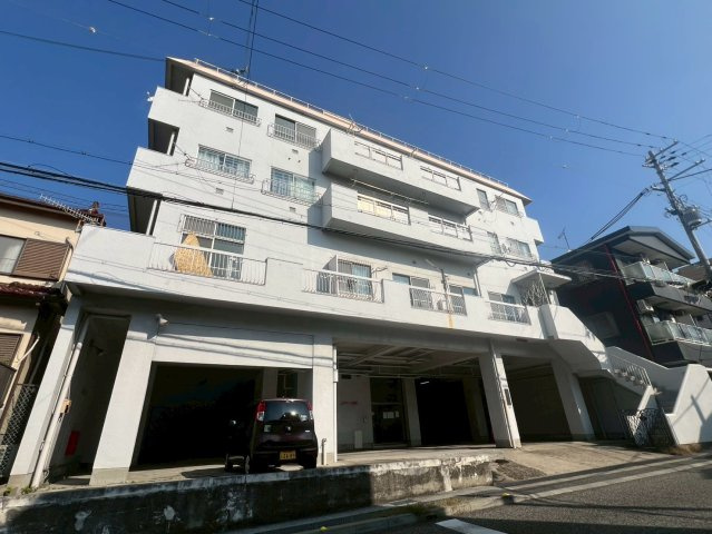 潮見ヶ丘コーポラスの外観