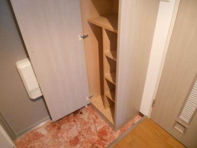 リージェント三条のその他|下駄箱