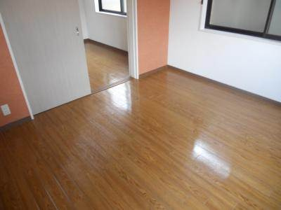 リージェント三条の子供部屋|洋室