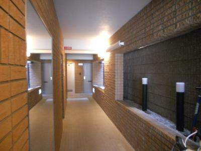 リージェント三条のエントランス