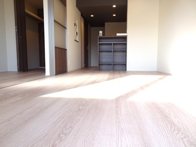 D-room南高橋町EASTの居間・リビング