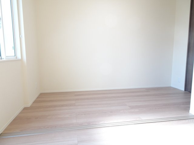 D-room南高橋町EASTの洋室