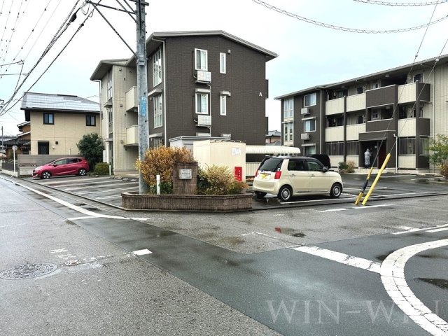 La Bellezza A棟の駐車場