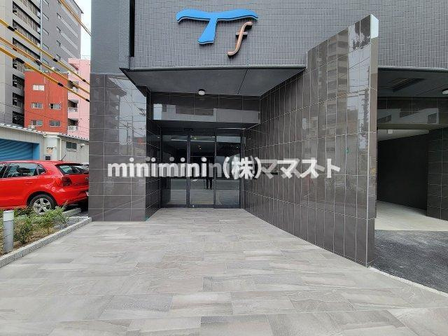 セレニテフラン難波のエントランス