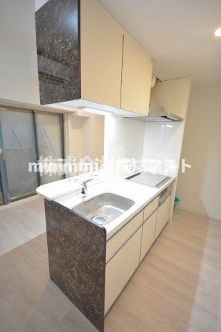 セレニテフラン難波のキッチン