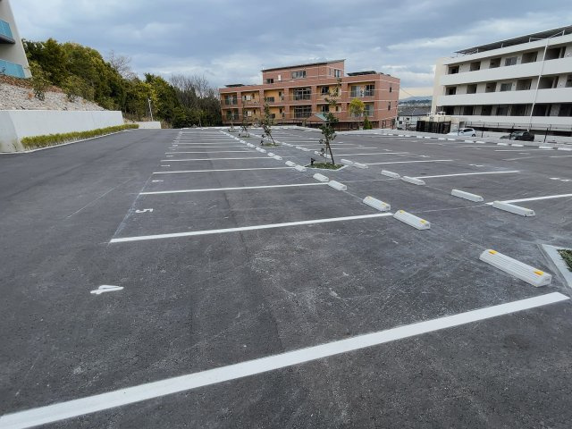 東浦ガーデンヒルズあじさいクレストの駐車場
