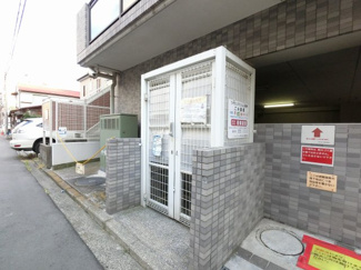 【その他共用部分】 | 敷地内ゴミ置き場です。