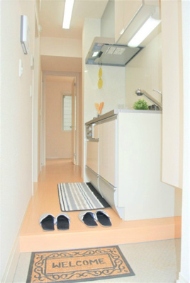 【展望】 | チェリーブロッサム | 玄関から室内への景観です！キッチンの奥に洋室7帖のお部屋があります♪