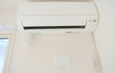 【設備】 | チェリーブロッサム | 暑い夏や寒い冬に大活躍のエアコン付きです☆冷暖房完備で1年中快適に過ごせます♪