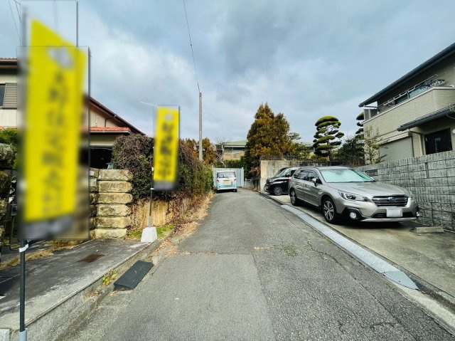 宇多野福王子町の前面道路含む現地写真