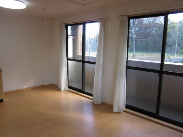 シャンティの居間・リビング|リビング