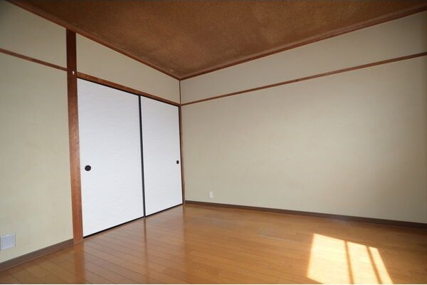 たかさごコーポラス碧南　　刈谷市近郊の賃貸ならクラスホーム刈谷店の居間・リビング