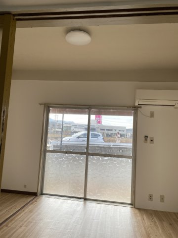 戸島アパートの居間・リビング