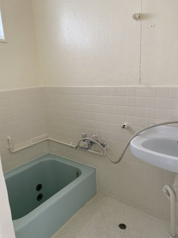 戸島アパートの浴室