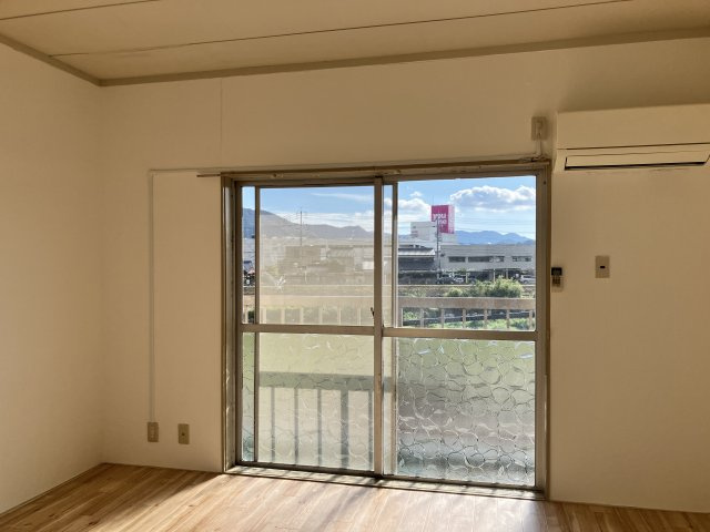 戸島アパートのバルコニー