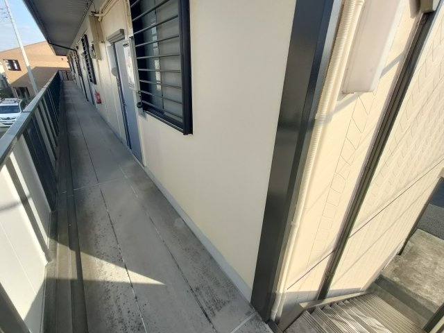 ビーラインシェリールAのロビー|建物の内部です