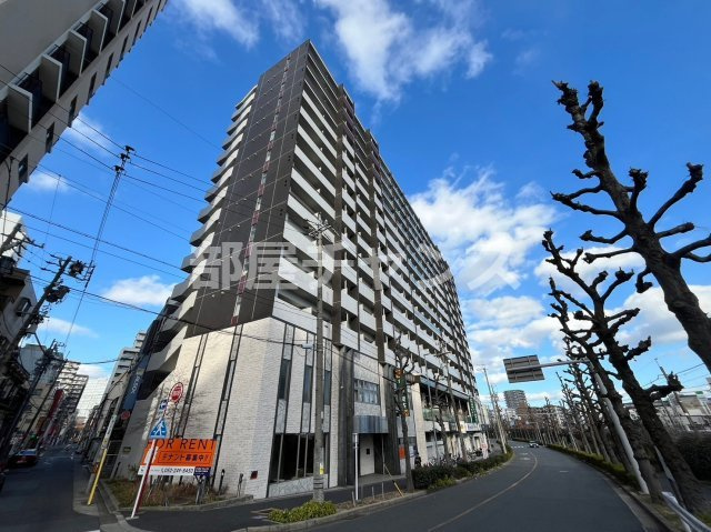 パークフラッツ金山の外観