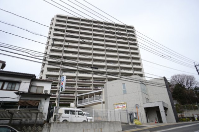 【外観】 | 【上質リノベ】ザ・パークハウス府中南 | 現地（2024年4月2日9：00頃）撮影